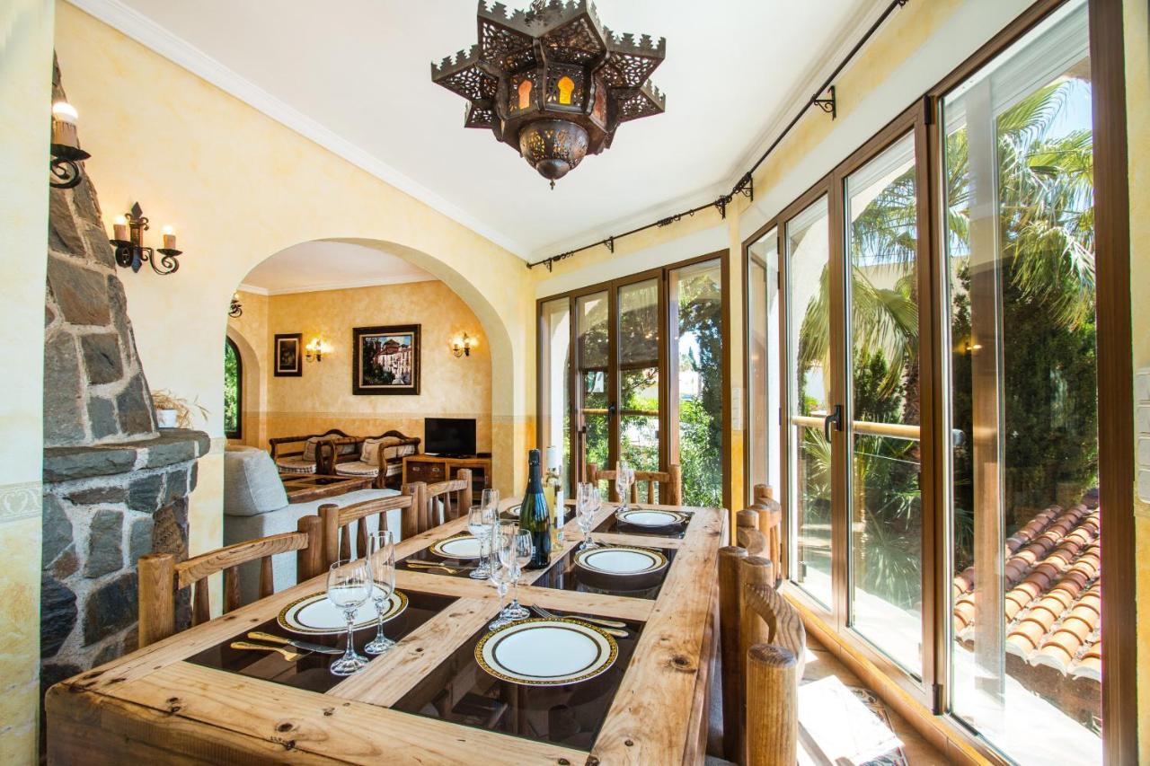Villa Cintya - Plusholidays Кальпе Экстерьер фото